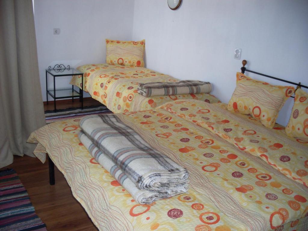 Tsutsovi House Hotel Kalofer Kamer foto