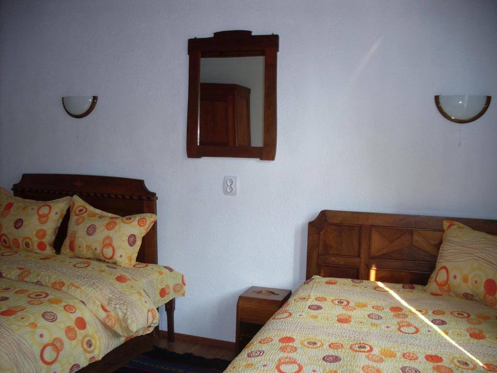 Tsutsovi House Hotel Kalofer Kamer foto