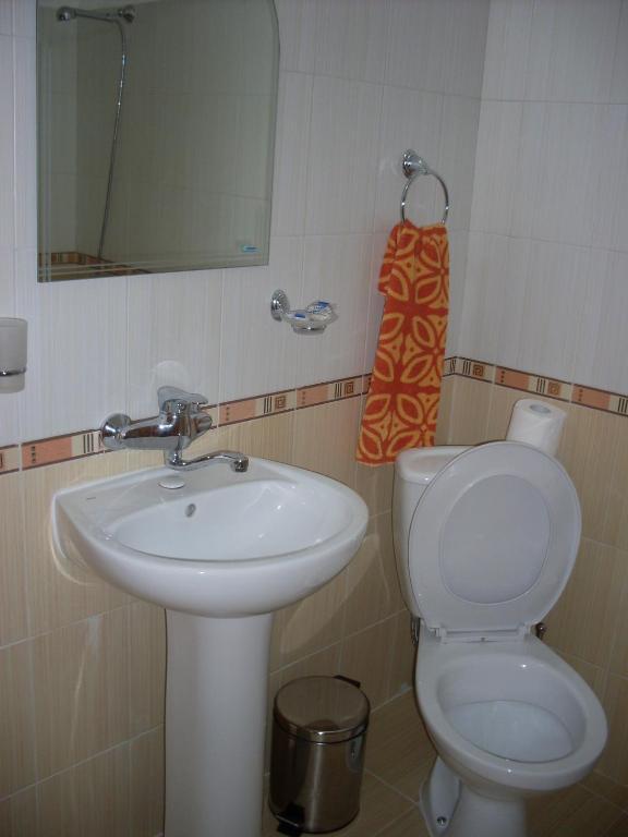 Tsutsovi House Hotel Kalofer Kamer foto